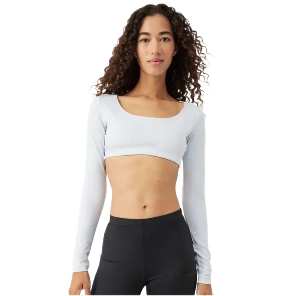 NWT Outdoor Voices “Jasmine” Sculpt Long Sleeve Crop Top in baby blue, Medium